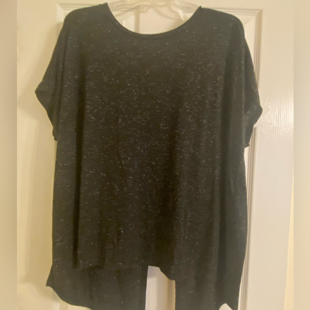 5/$30 Pretty Black Top